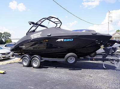 BOATZON | Yamaha AR220BLACKPAINTED 2025 BOATZON | Yamaha AR220BLACKPAINTED 2025