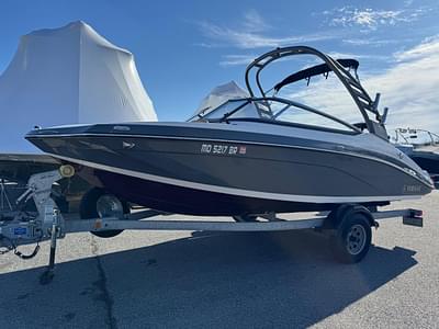 BOATZON | Yamaha Boats 195S 2021