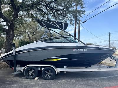 BOATZON | 2016 Yamaha Boats 212X