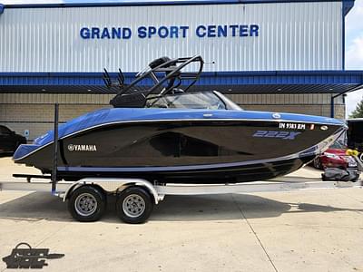 BOATZON | Yamaha Boats 222XD 2024