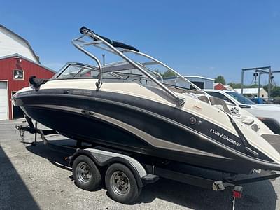 BOATZON | Yamaha Boats 242 Limited S 2012