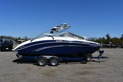 BOATZON | Yamaha Boats 242 Limited S 2013