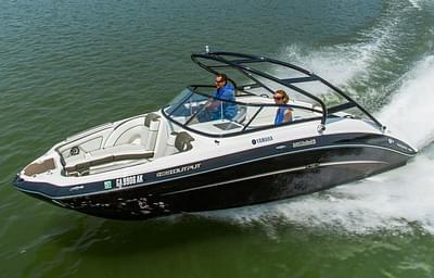 BOATZON | 2014 Yamaha Boats 242 Limited S