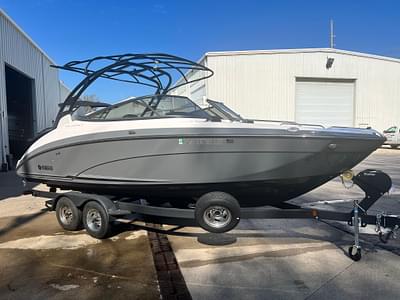 BOATZON | Yamaha Boats 242 Limited S 2019