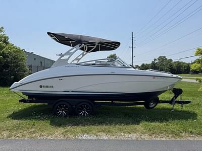 BOATZON | Yamaha Boats 242 Limited S 2019 BOATZON | Yamaha Boats 242 Limited S 2019