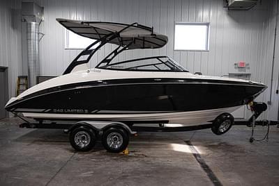 BOATZON | Yamaha Boats 242 LTD SE 2016