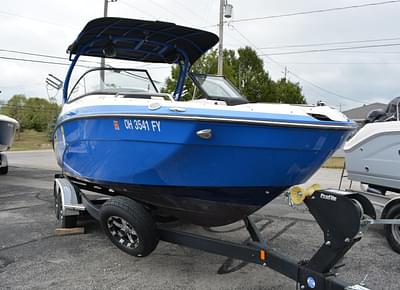 BOATZON | Yamaha Boats 242X 2019