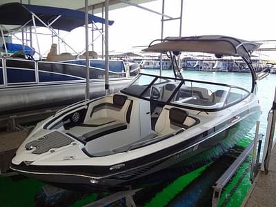 BOATZON | Yamaha Boats 242X ESeries 2016 BOATZON | Yamaha Boats 242X ESeries 2016