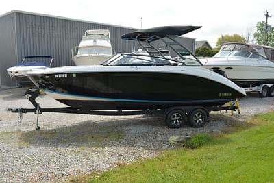 BOATZON | Yamaha Boats 252SD 2021 BOATZON | Yamaha Boats 252SD 2021