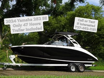 BOATZON | Yamaha Boats 252SE 2024
