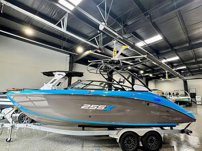 BOATZON | Yamaha Boats 255X 2022