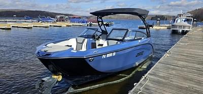 BOATZON | 2023 Yamaha Boats 255XD