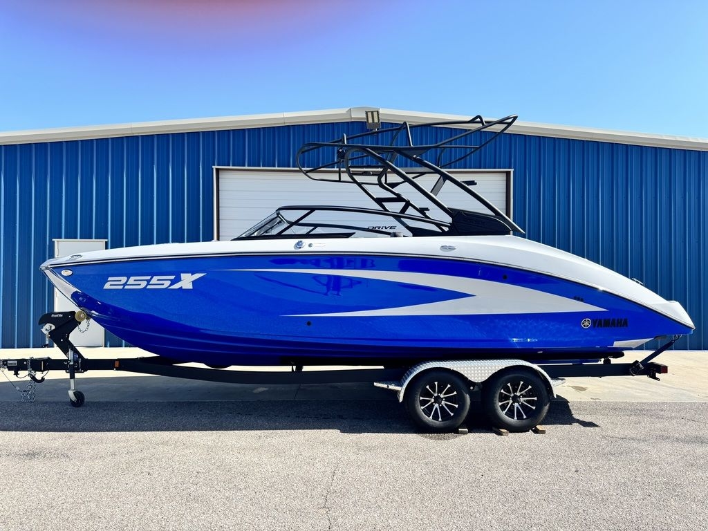 2025 Yamaha Boats 255XD - Sold Boat