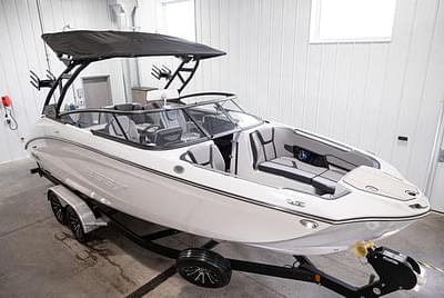 BOATZON | Yamaha Boats 255XE 2024