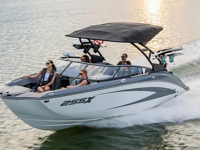 BOATZON | Yamaha Boats 255XE 2025