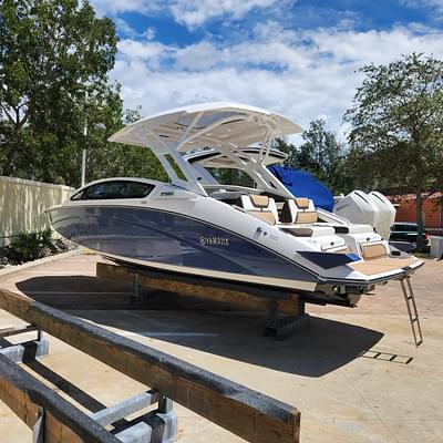 BOATZON | Yamaha Boats 275SDX 2023