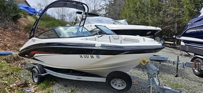 BOATZON | 2018 Yamaha Boats AR190
