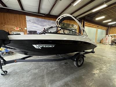 BOATZON | Yamaha Boats AR190 2025