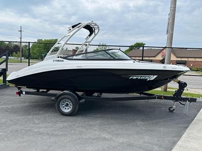 BOATZON | 2025 Yamaha Boats AR190 BOATZON | 2025 Yamaha Boats AR190