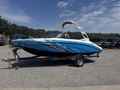 BOATZON | 2021 Yamaha Boats AR195