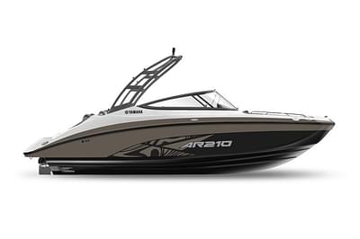 BOATZON | Yamaha Boats AR210 2022