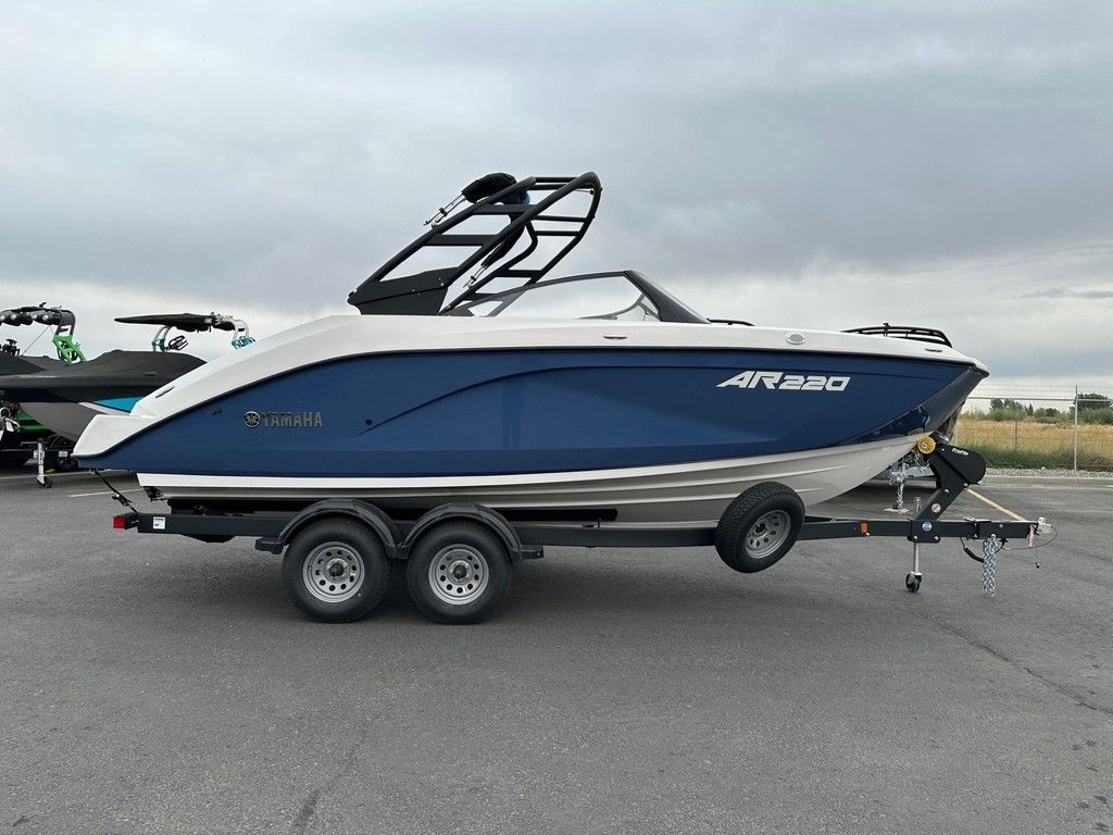 2025 Yamaha Boats AR220 - Sold Boat