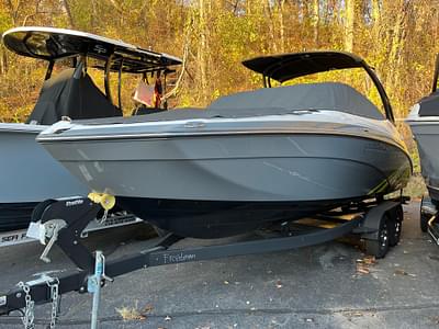 BOATZON | Yamaha Boats AR240 2020