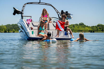 BOATZON | Yamaha Boats AR250 2025