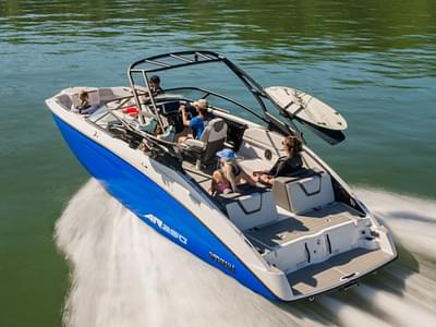 BOATZON | Yamaha Boats AR250 2025