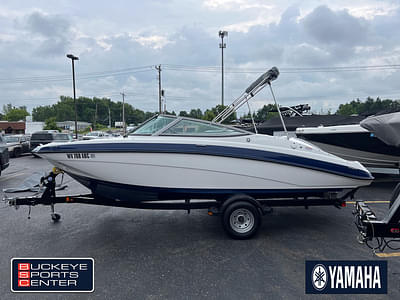 BOATZON | Yamaha Boats SX190 2017