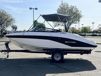 BOATZON | Yamaha Boats SX190 2025