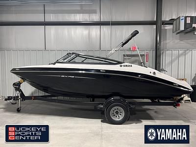 BOATZON | Yamaha Boats SX195 2024