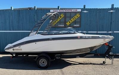 BOATZON | Yamaha Marine 195S 2020