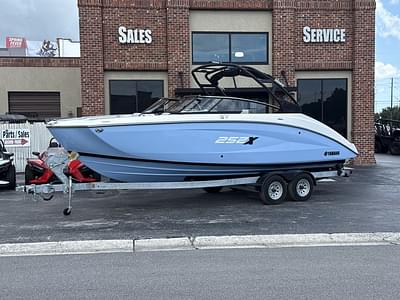 BOATZON | Yamaha Marine 252XEPOWDER BLUEGALVANI 2024