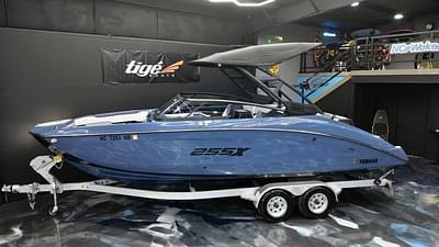 BOATZON | Yamaha Marine 255XD 2023