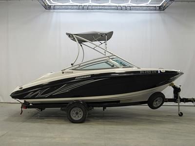 BOATZON | Yamaha Marine AR190 2015