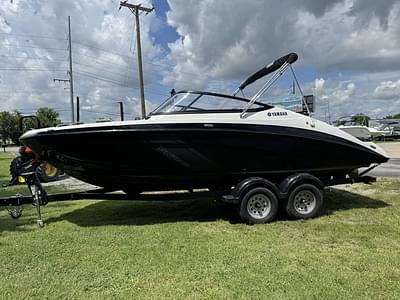 BOATZON | Yamaha Marine SX210 2022