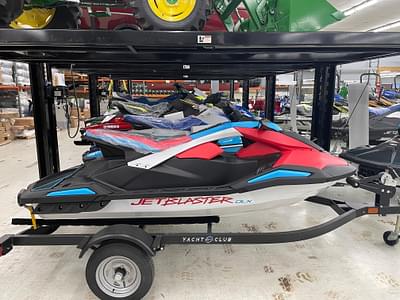 BOATZON | Yamaha WaveRunner JetBlaster DLX 3Up 2025