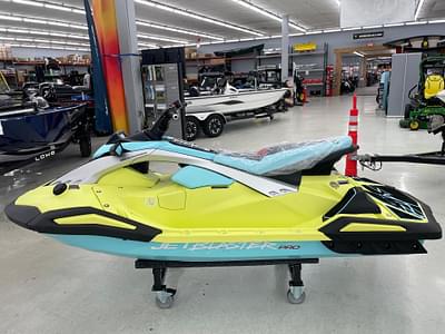 BOATZON | Yamaha WaveRunner JetBlaster PRO 3Up 2025