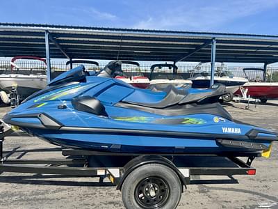 BOATZON | Yamaha WaveRunner VX Cruiser HO wAudio 2025