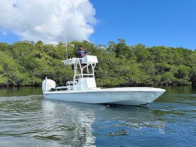 BOATZON | 2010 Yellowfin 24 Bay