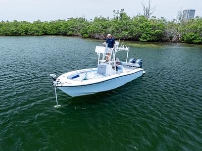 BOATZON | Yellowfin 26 Hybrid 2016