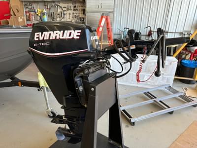 BOATZON | Evinrude 25 HP Tiller 2011