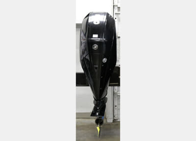 BOATZON | Mercury Marine® 300 CXL 2022