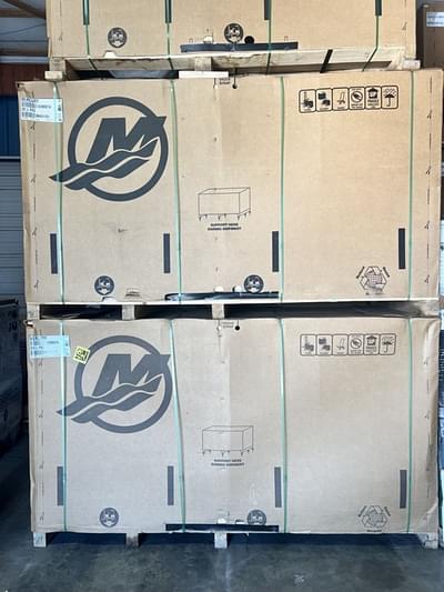 BOATZON | Mercury Marine® Pro XS 200 hp 2025