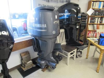 BOATZON | Yamaha Marine F250 33L 2014