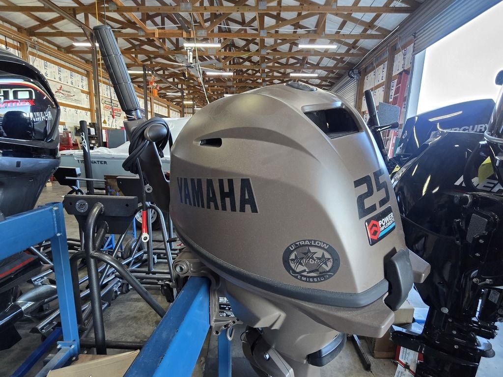 Yamaha Outboards F25 hp 2026