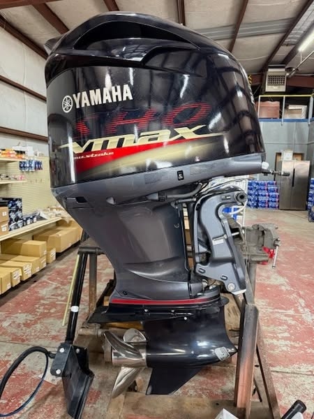 2014  Yamaha VF250 V MAX SHO  20 in Shaft 2014 - Sold Boat