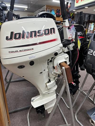 BOATZON | 2003 Johnson 15Hp 4Stroke Electric Start 15 Short shaft Tiller Outboard