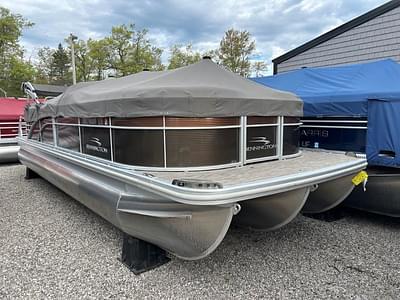 BOATZON | BENNINGTON 23GSRSG Tritoon w175 hp Yamaha OB 2021